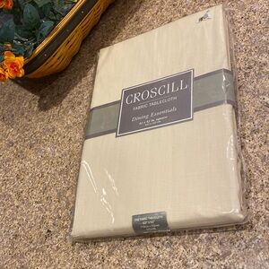 Croscill Home Fabric Tablecloth 52”x52” Square Cotton Polyester Blend Dining